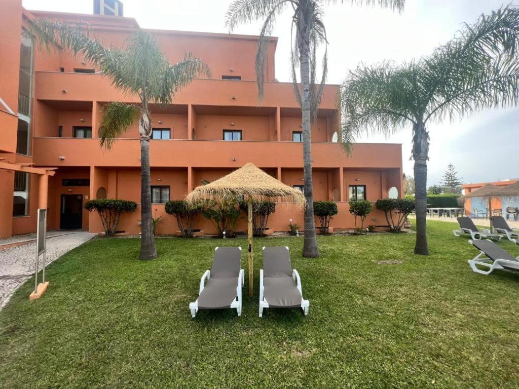 Hotel Praia Sol Quarteira Esterno foto
