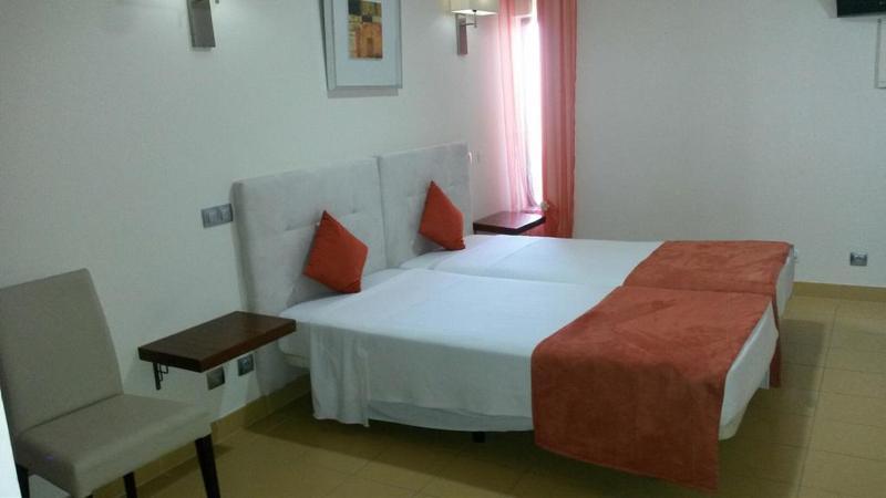 Hotel Praia Sol Quarteira Esterno foto